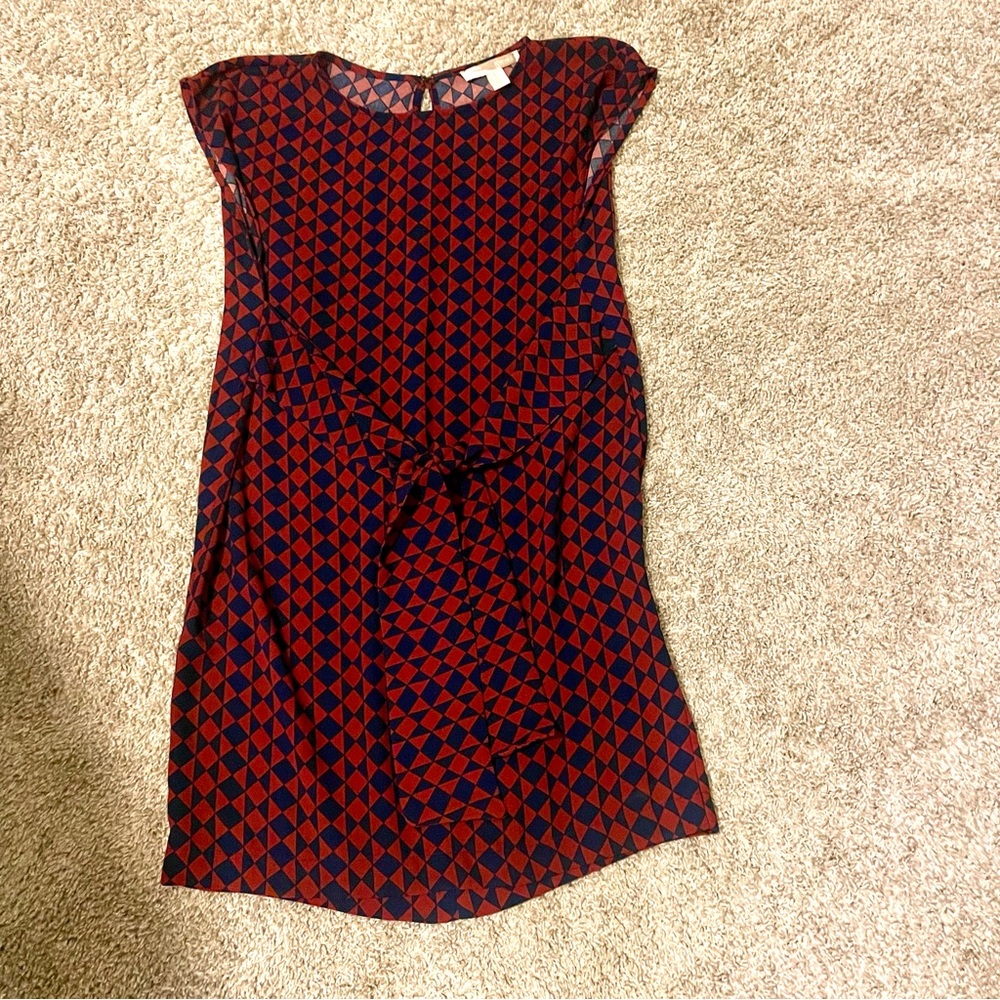 Forever 21 maroon diamond print tie waist cap sleeve dress